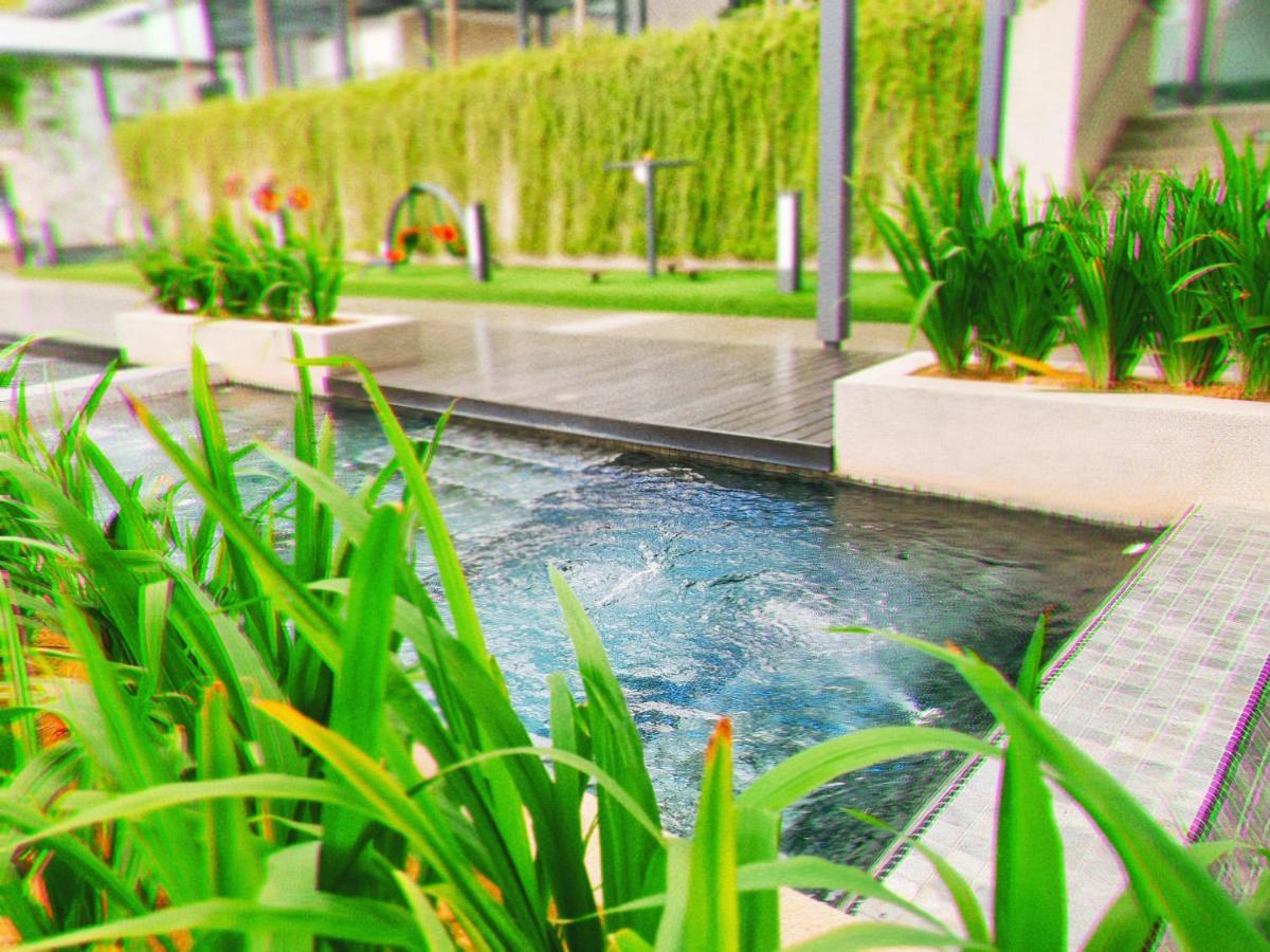 Beautiful Relaxing Home In Skyarena Ascenda Kuala Lumpur Exterior photo